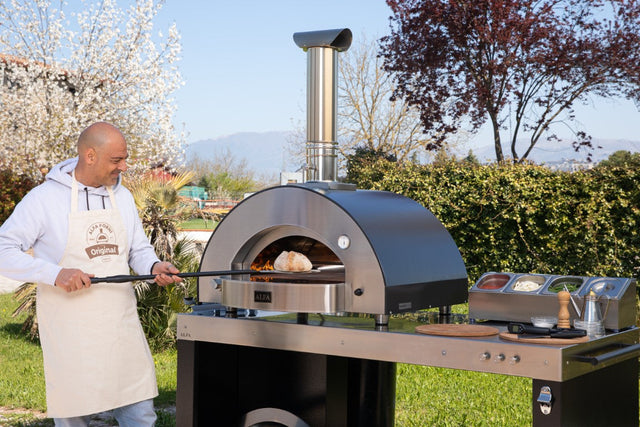 Alfa Classico 4 Pizze Gas Pizza Oven Freestanding on Black Cart - Ardesia Grey