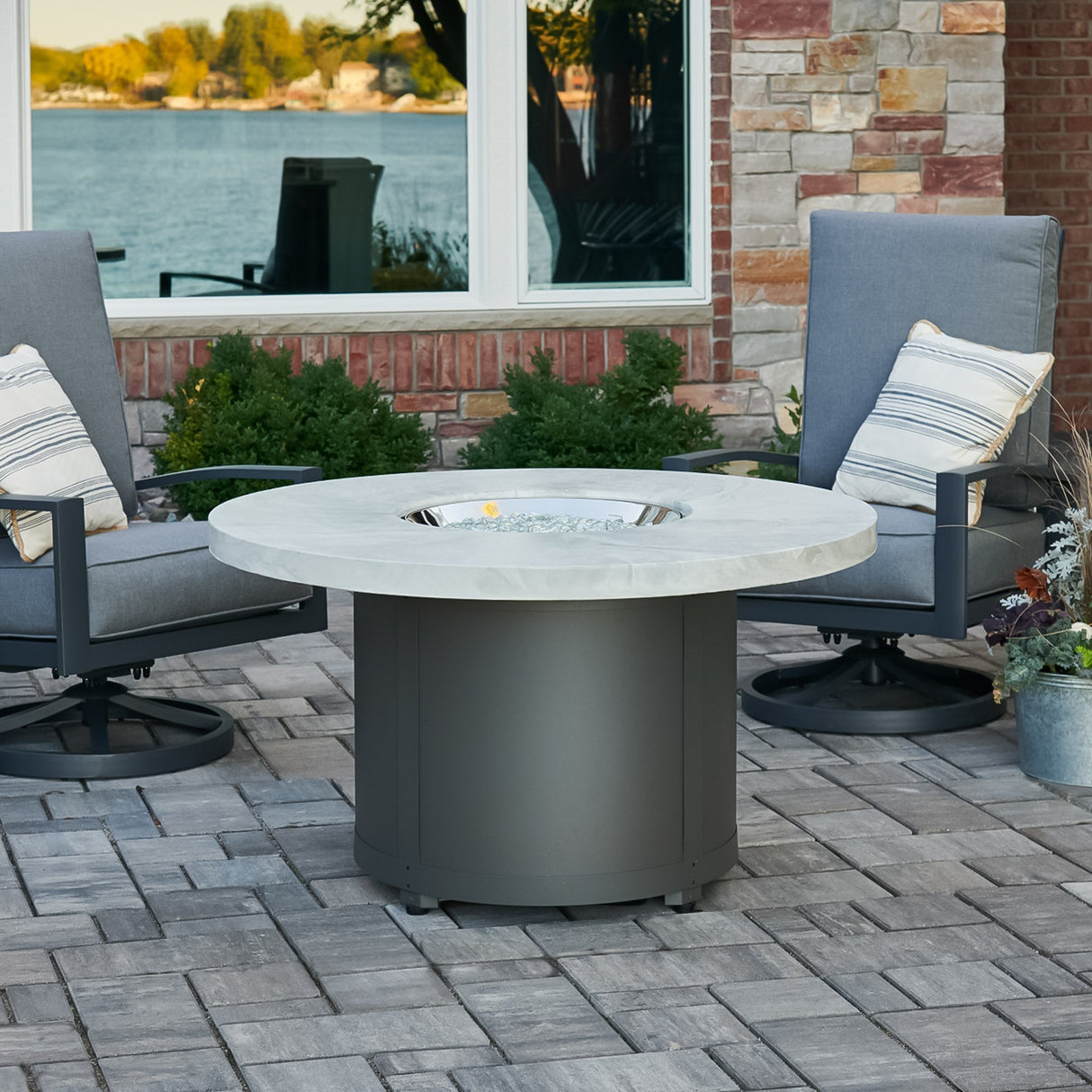 Beacon Round Gas Fire Pit Table