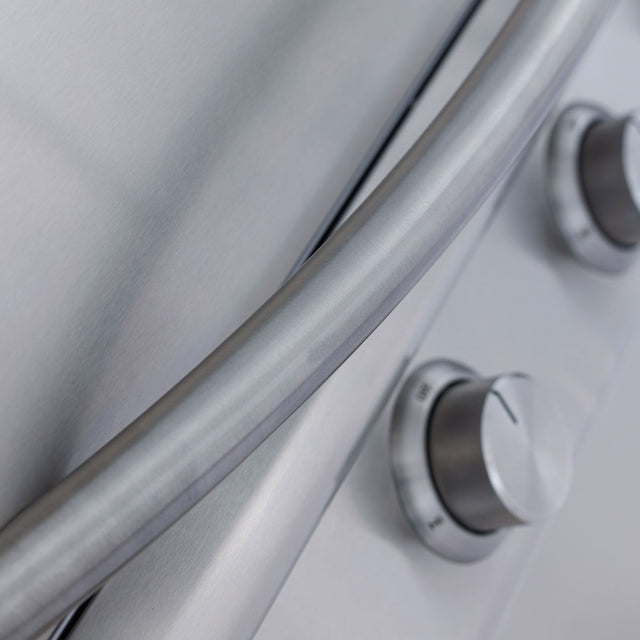 Blaze BCM 32-inch grill handle detail