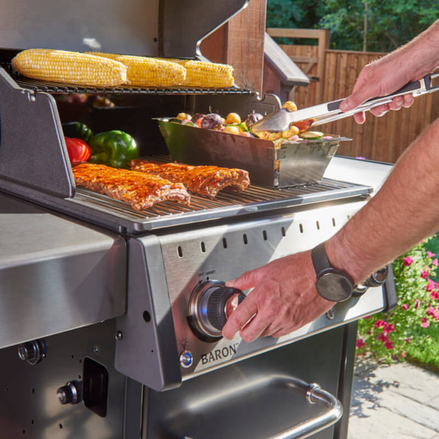 Broil King Baron 320 3-Burner Propane Gas Grill