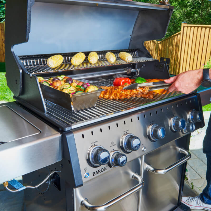 Broil King Baron S 590 PRO IR 5-Burner Gas Grill With Rotisserie & Infrared Side Burner