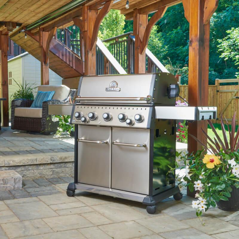 Broil King Baron S 590 PRO IR 5-Burner Gas Grill With Rotisserie & Infrared Side Burner