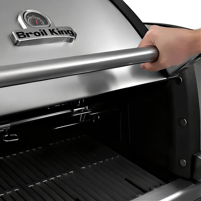 Broil King Imperial QS 690i 6-Burner Gas Grill Center