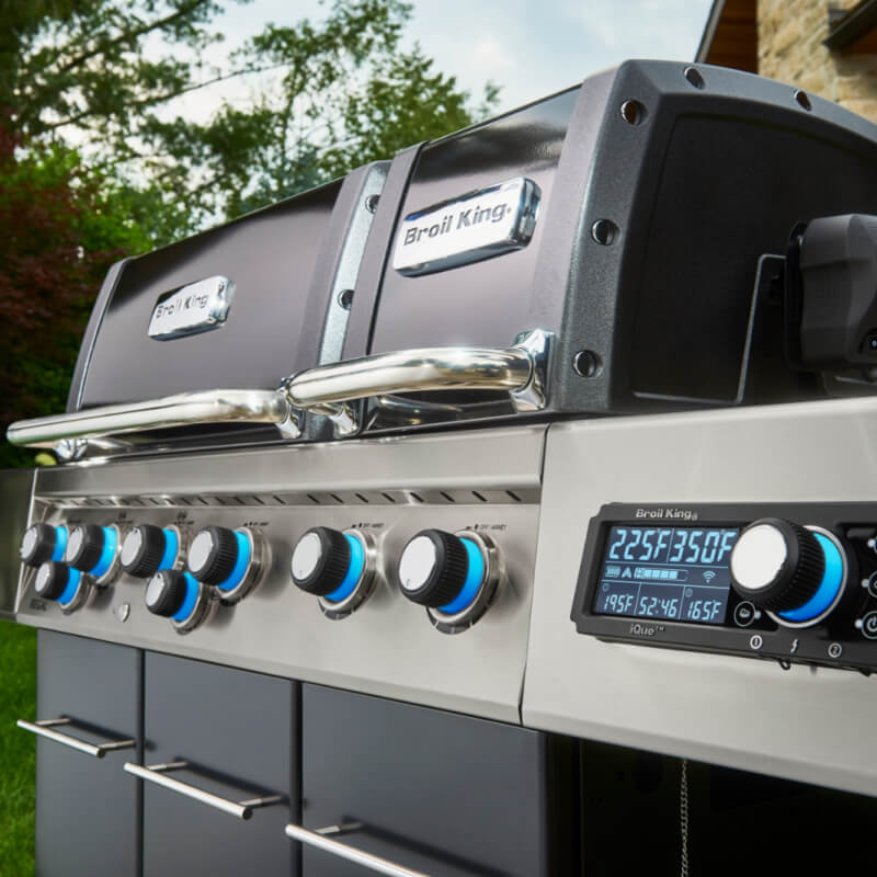 Broil King Regal Q 690 Pro IR Gas Grill