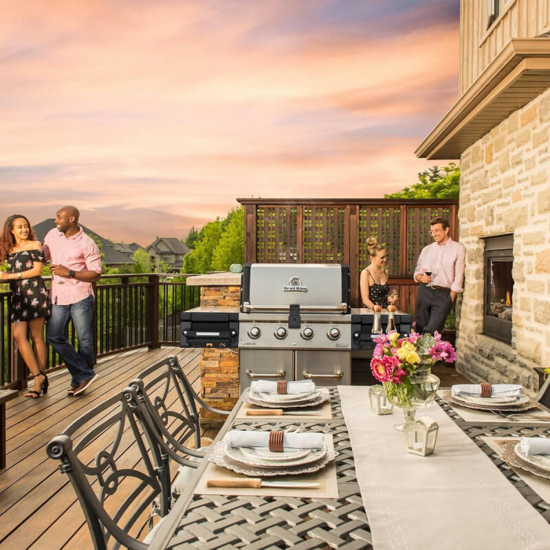 Broil King Regal S 420 PRO 4-Burner Gas Grill