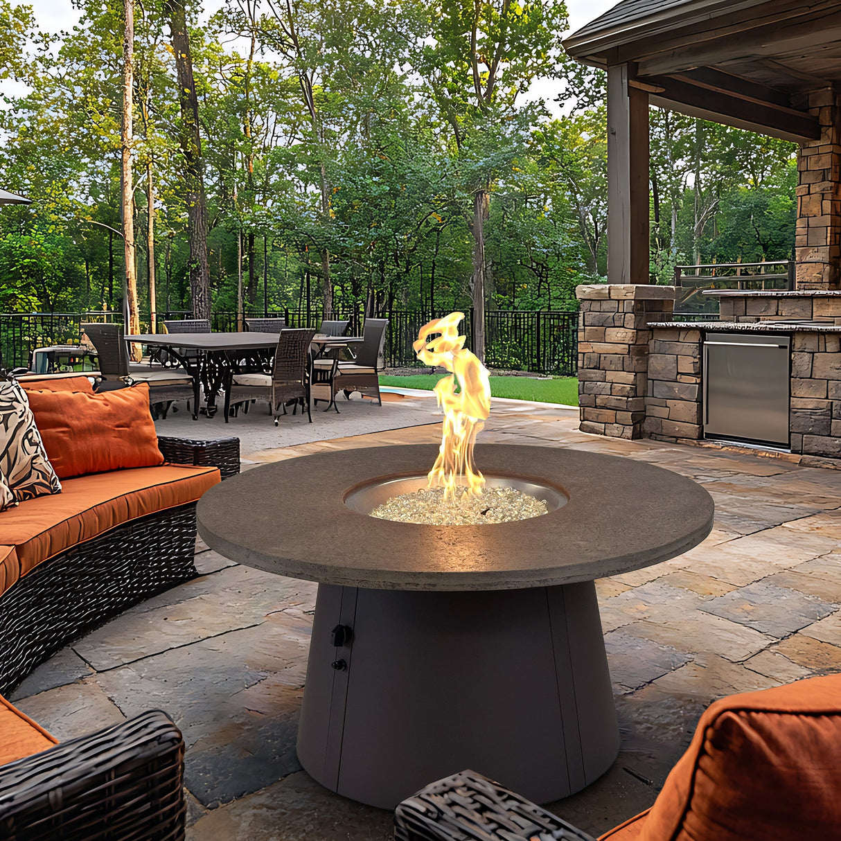 The Outdoor GreatRoom Cirvalo Round Gas Fire Pit Table