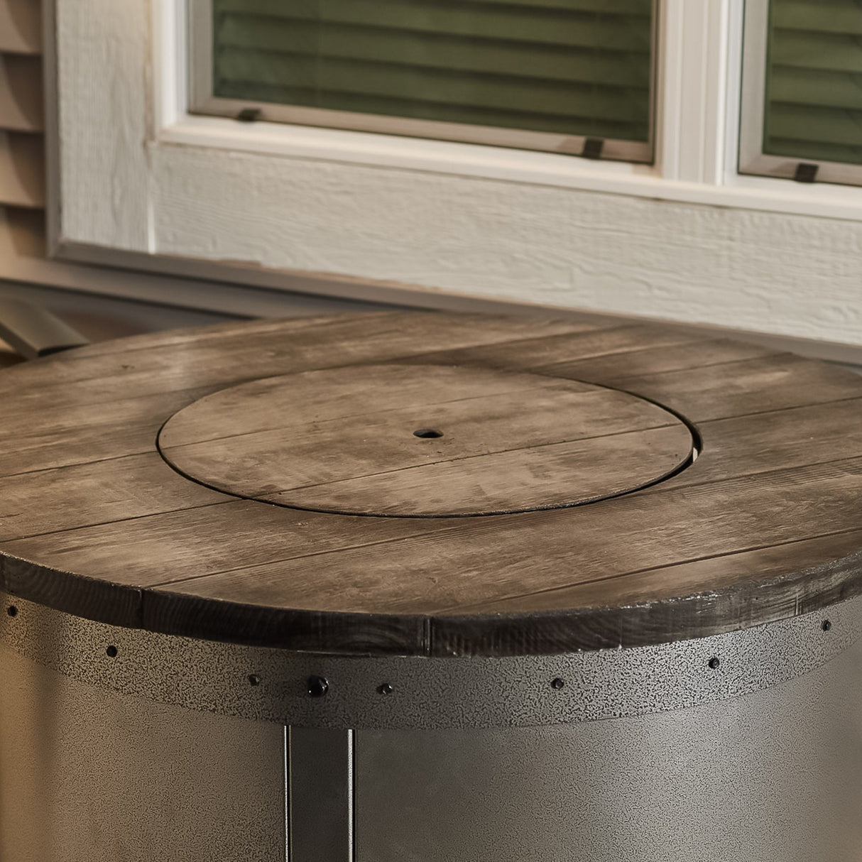The Outdoor GreatRoom Edison Round Gas Fire Pit Table