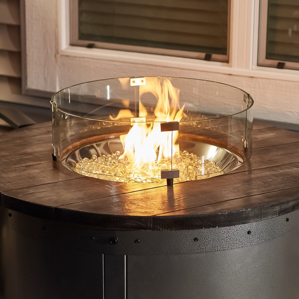 The Outdoor GreatRoom Edison Round Gas Fire Pit Table