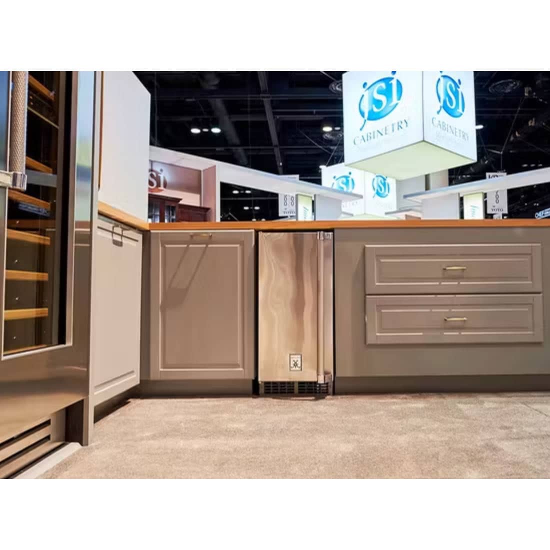 Hestan | 15" Outdoor Rated Ice Machine