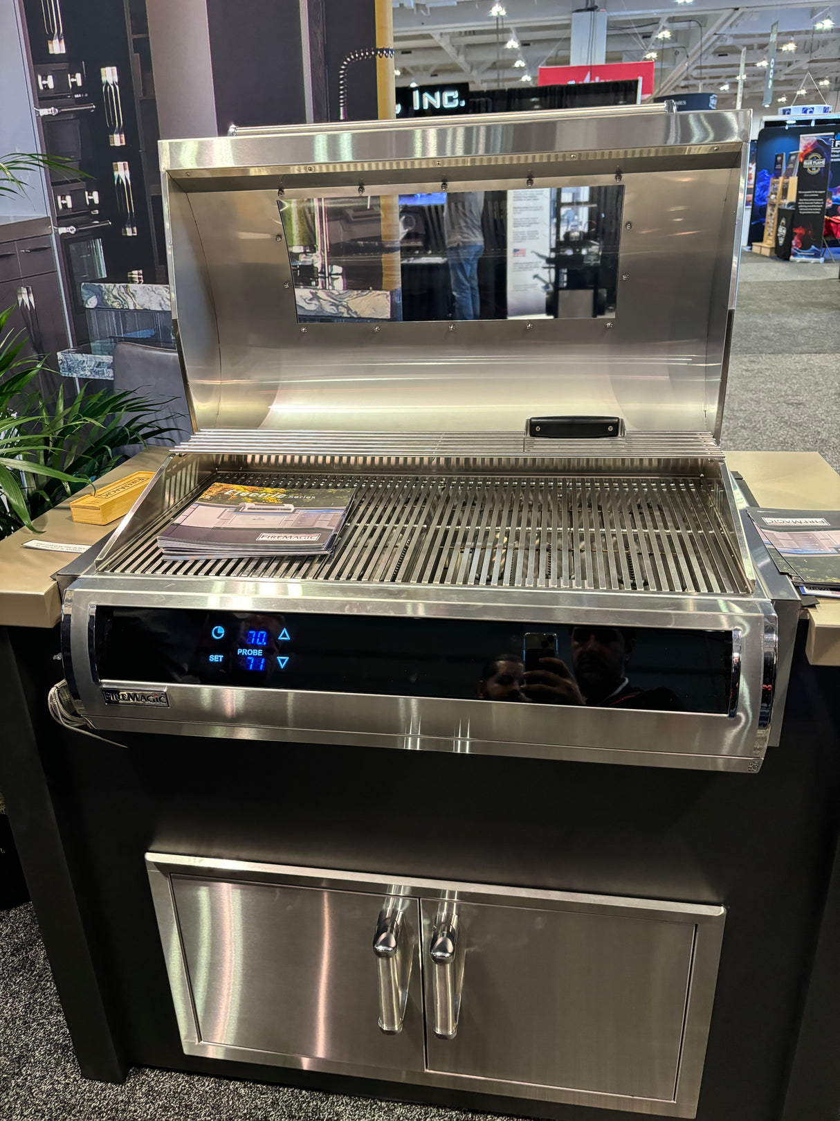 Fire Magic Electric EL500 31-Inch Built-In Electric Grill w/ Dual Touchscreen Control, Digital Timer, Bluetooth & Magic Window - EL500I-4Z1E-W