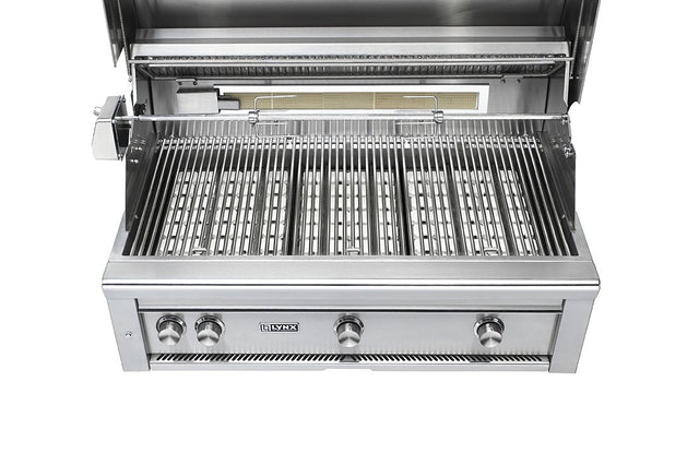 Lynx | Professional 42" Built-In Grill with Ceramic Burners & Rotisserie