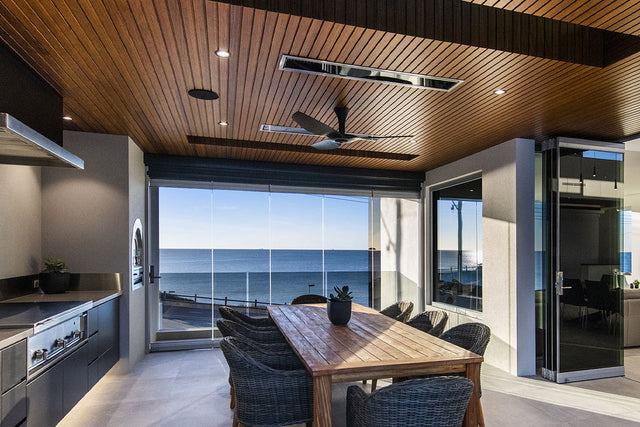 Bromic Platinum Smart-Heat 4500W Black - lifestyle installation
