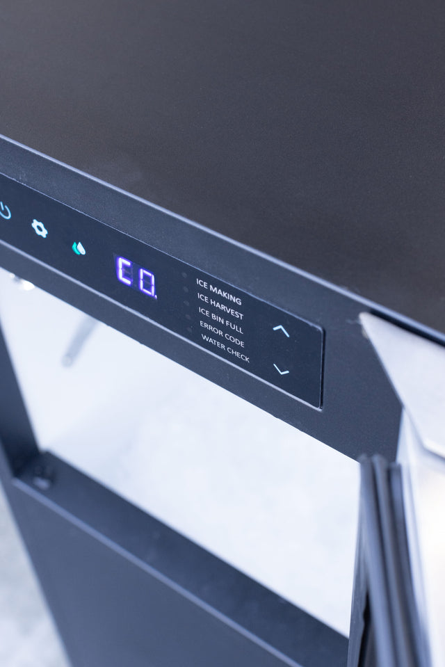 Summerset IM-15N Outdoor Nugget Ice Maker - control panel detail