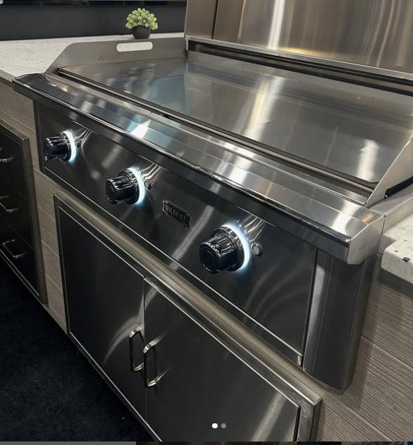 Wildfire Ranch Pro 30” 2 Burner 304 SS Gas Griddle - Built-In