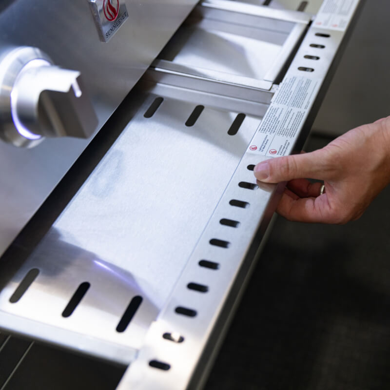 Summerset Quest Series 30-Inch 2 Burner Built-In Gas Grill - QST30