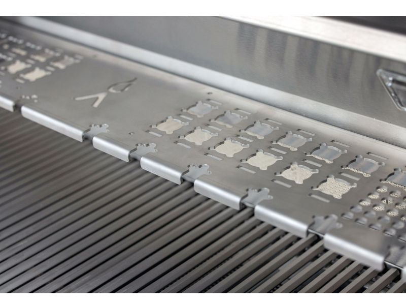 Blaze LTE PRO 40-Inch 5-Burner Built-In Gas Grill With Rear Infrared Burner & Rotisserie