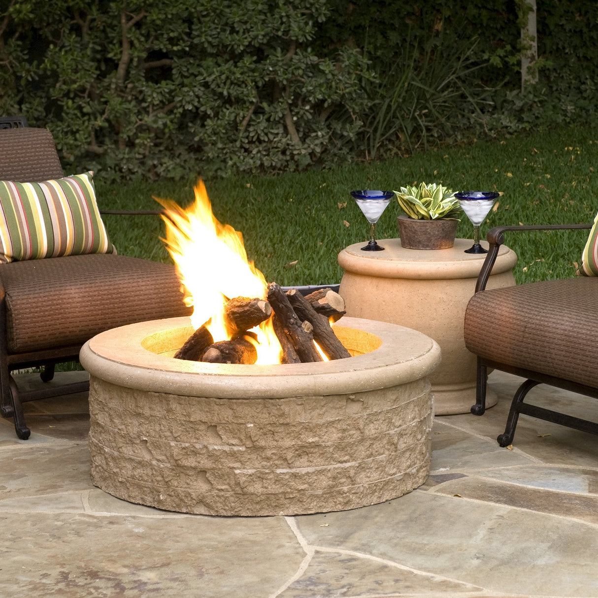 American Fyre Designs Chiseled Round Gas Fire Pit