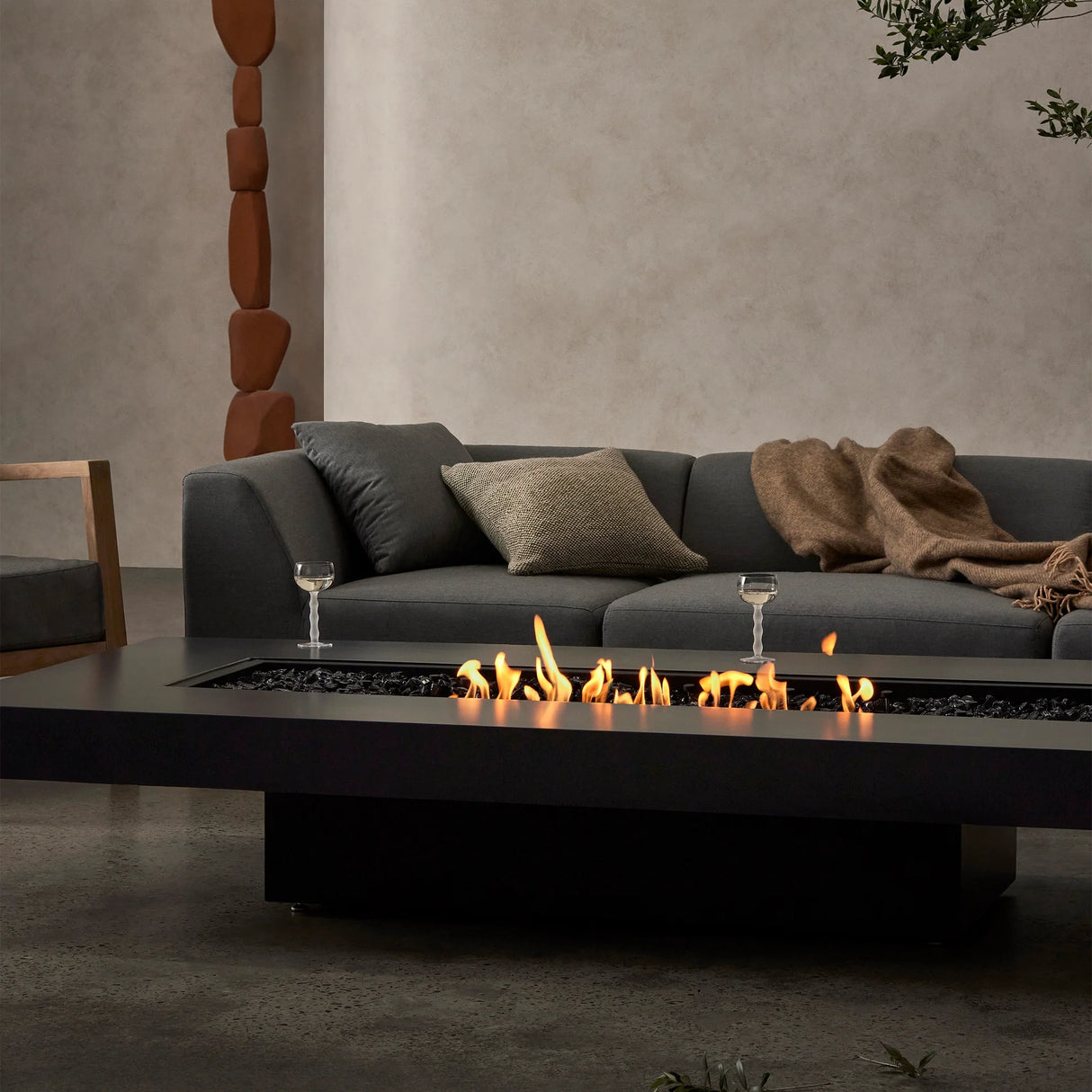 EcoSmart Fire Gin 90 Low Fire Pit Table