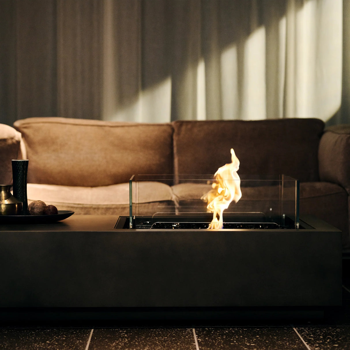 EcoSmart Fire Manhattan 50 Fire Pit Table