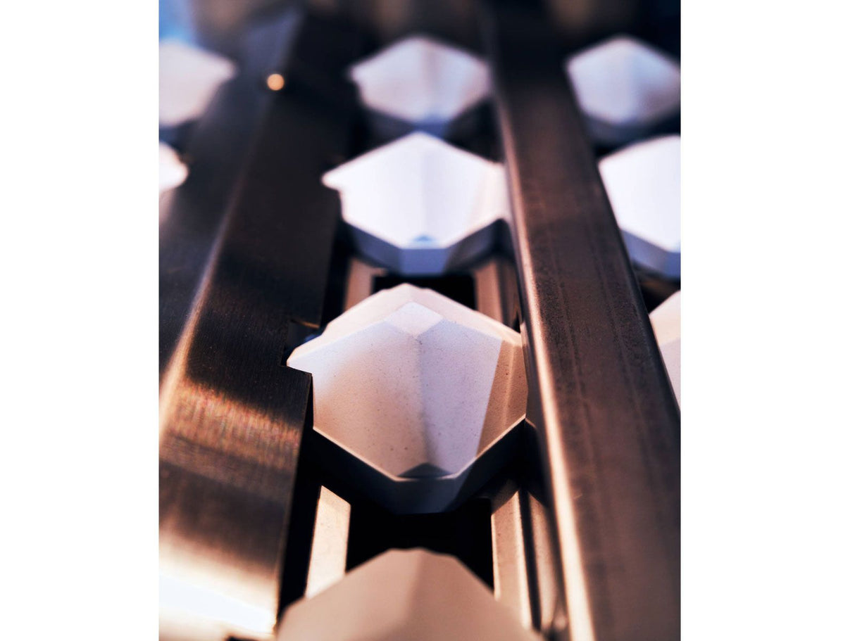 Delta Heat 32-Inch 3-Burner Built-In Gas Grill - Color Control Panel