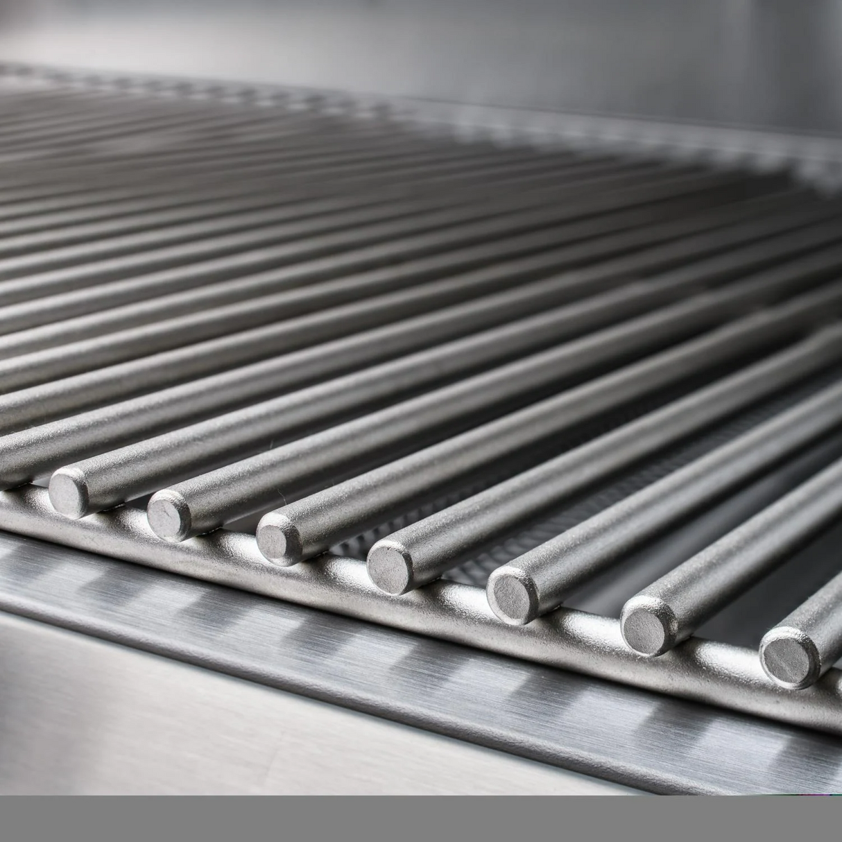 Blaze Prelude LBM 32-Inch 4-Burner Freestanding Gas Grill with Cart