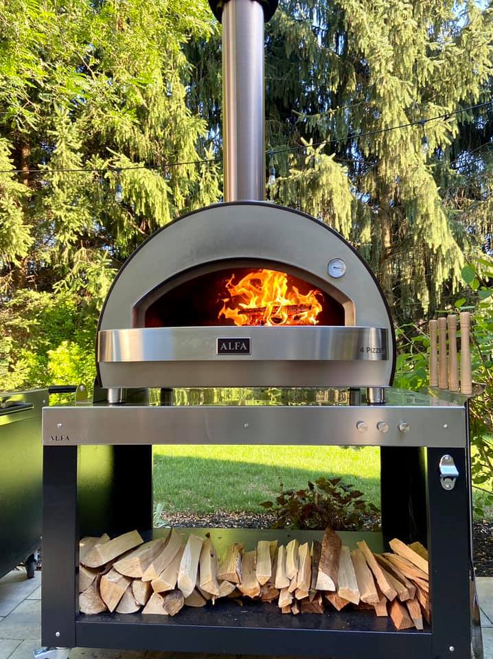 Alfa 4 Pizze 31-Inch Outdoor Wood-Fired Countertop Pizza Oven - Copper