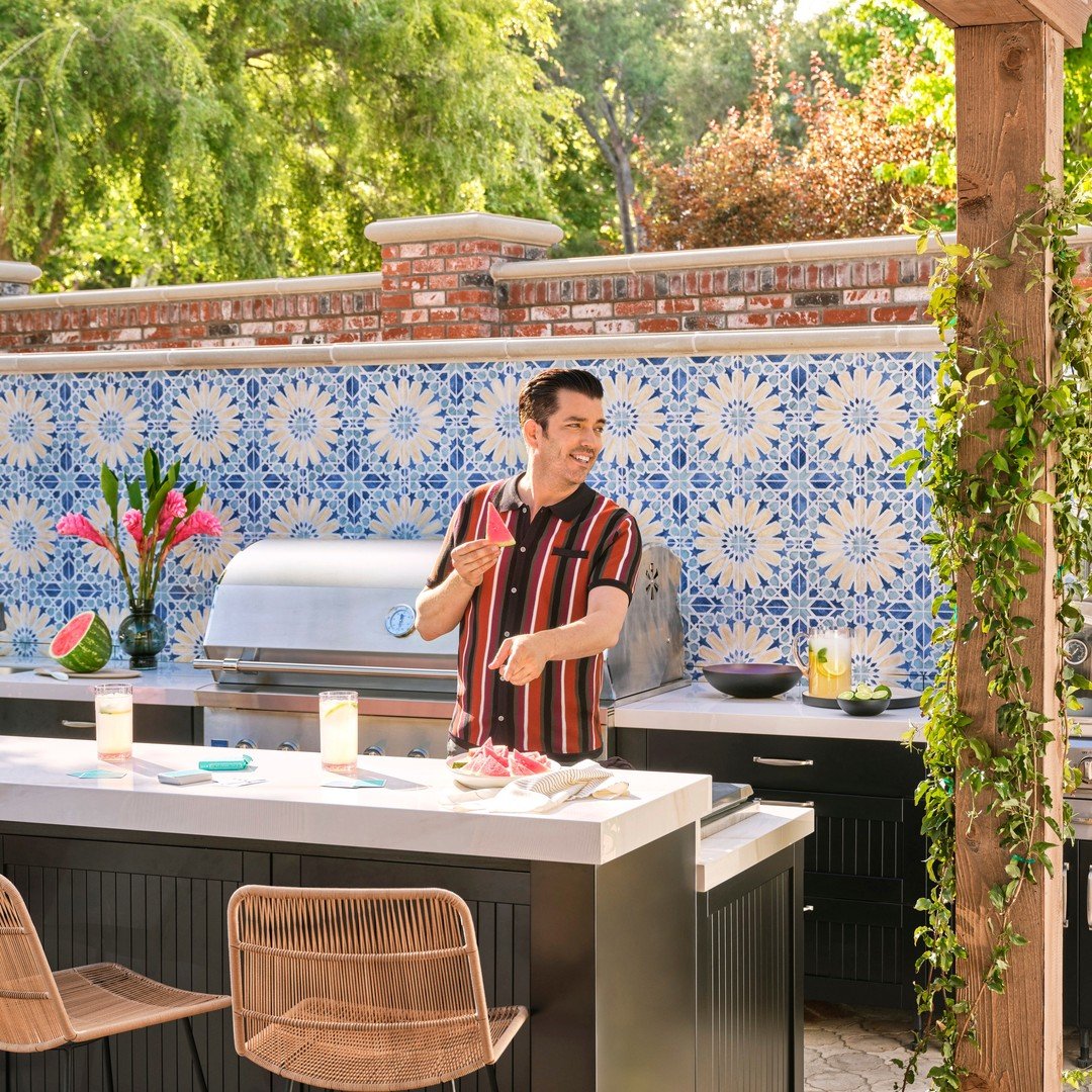 American Made Grills Encore 54-Inch Built-in Hybrid Grill - Gas Wood & Charcoal