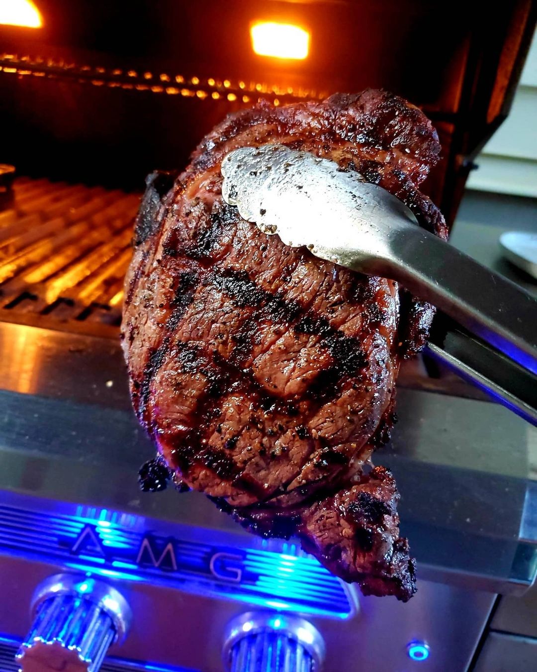 American Made Grills Muscle 36-Inch Freestanding Hybrid Grill on Cart - Natural Gas - MUSFS36-NG