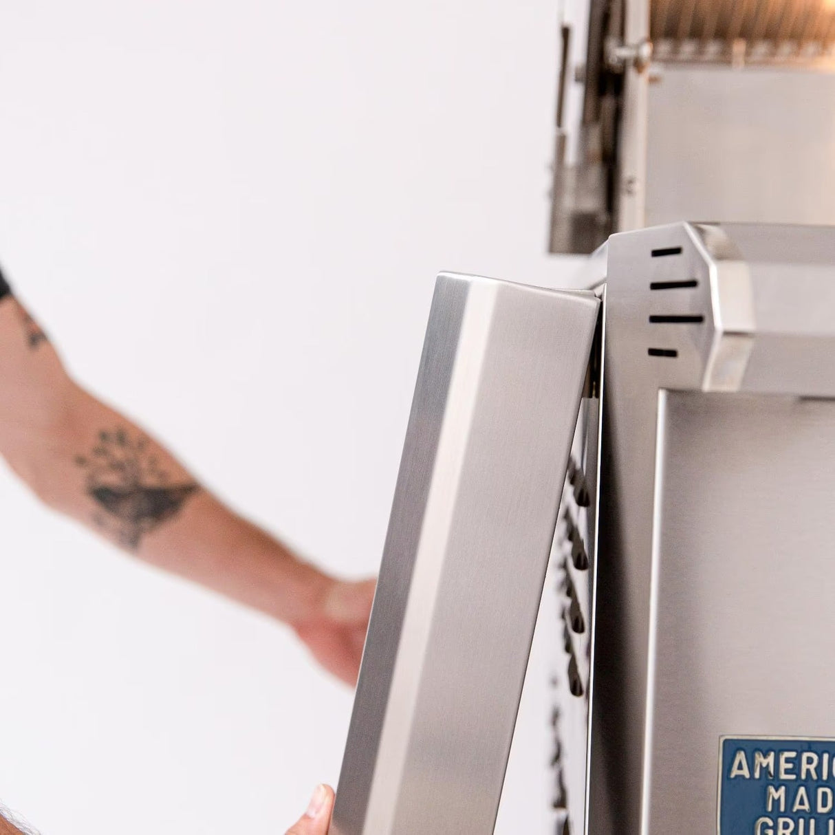 American Made Grills Muscle 54-Inch Freestanding Hybrid Grill - Natural Gas - MUSFS54-NG