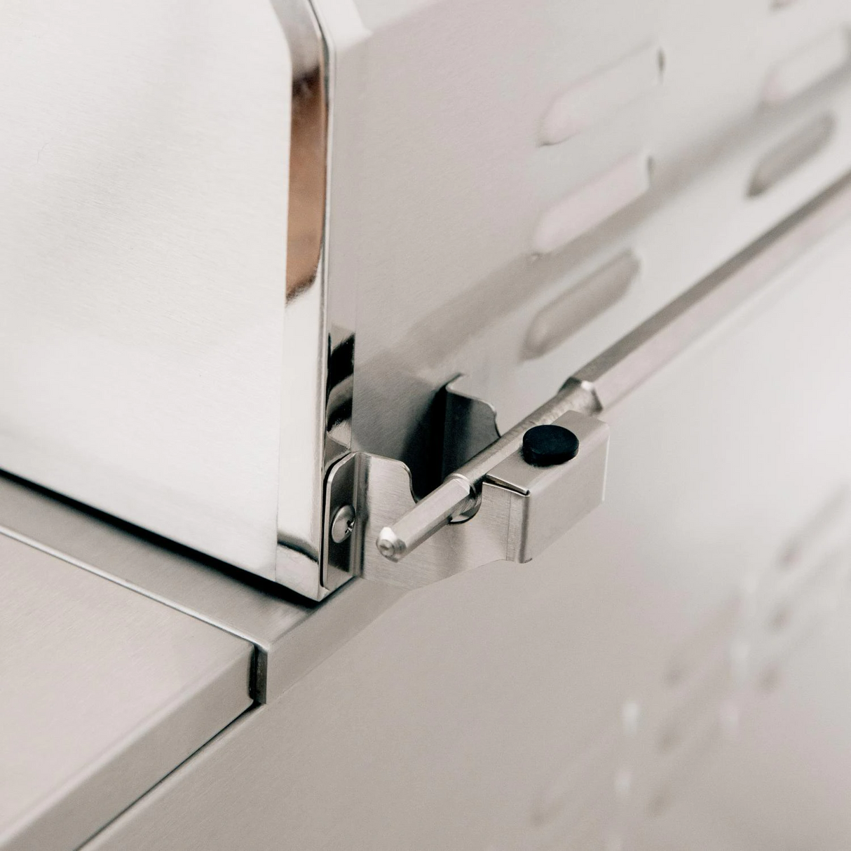 American Made Grills Muscle 54-Inch Hybrid Gas Wood Charcoal Grill