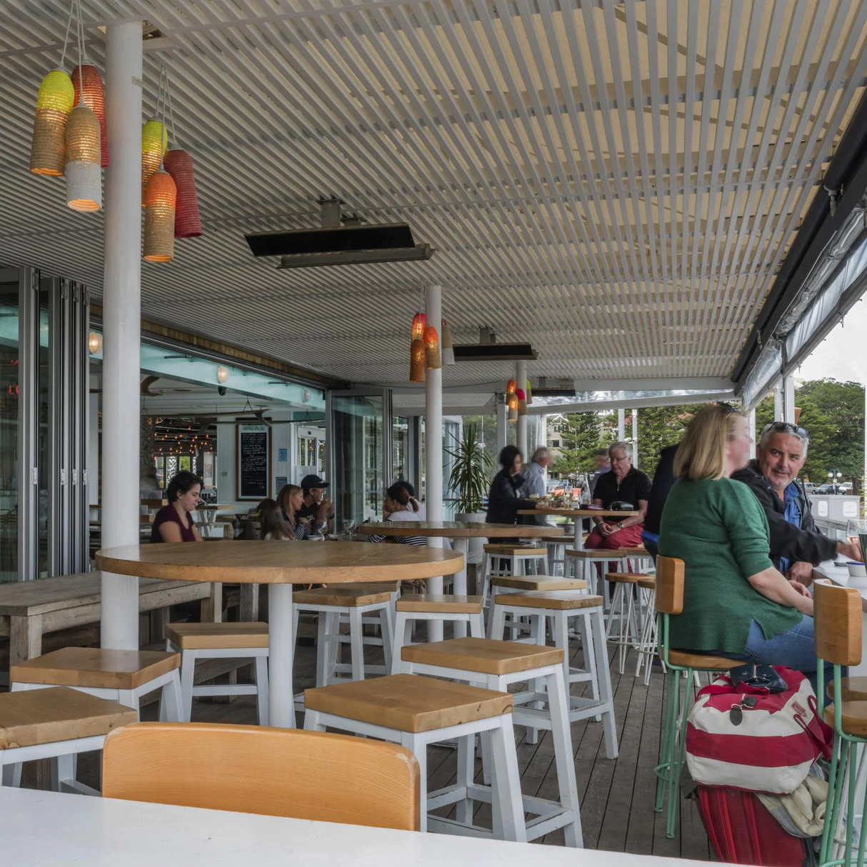 Bromic Heating Platinum Smart-Heat Series II 33-Inch 2300W 7,900 BTU 240V Electric Patio Heater - Black