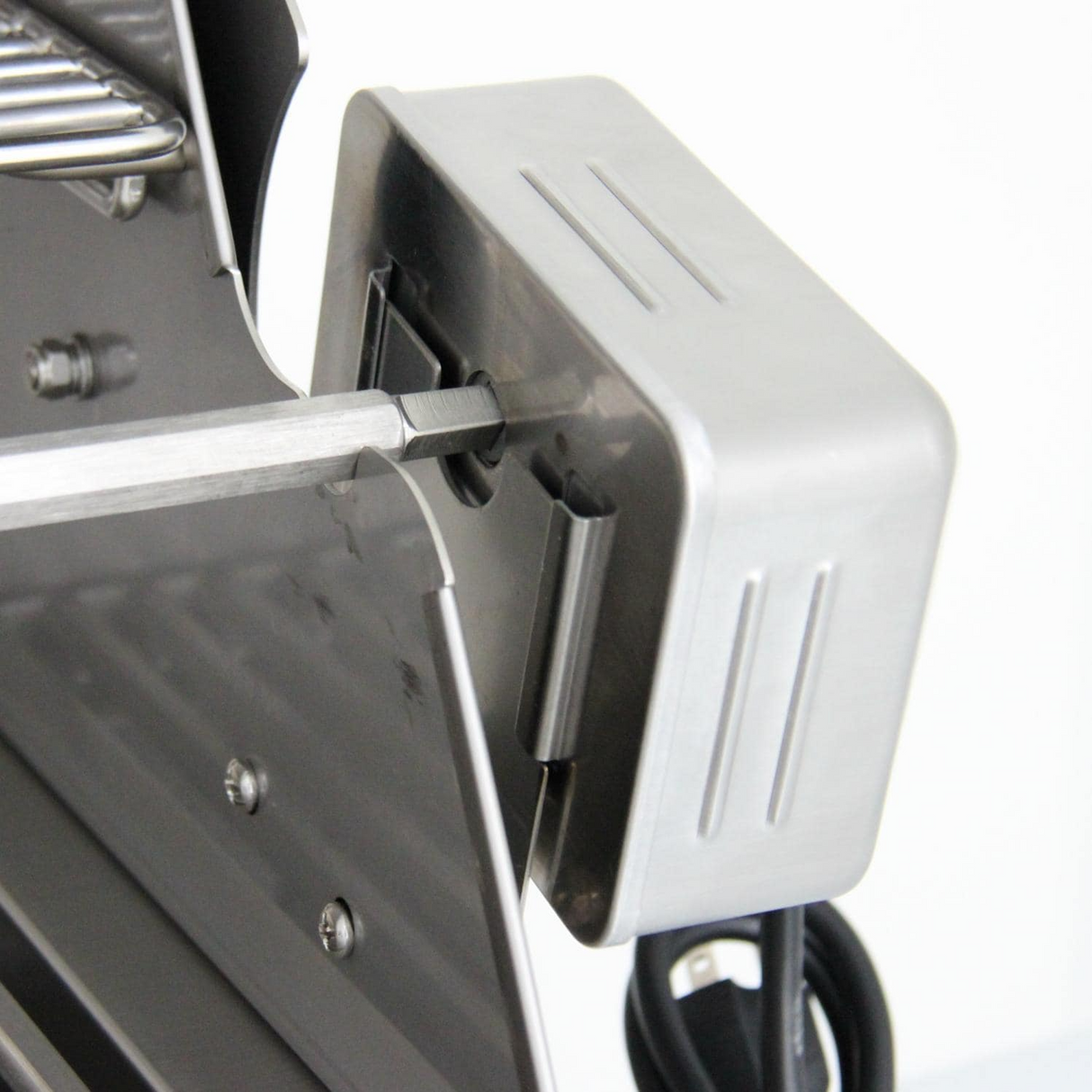 Blaze Professional LUX 34-Inch 3-Burner Freestanding Gas Grill With Rear Infrared Burner On Cart