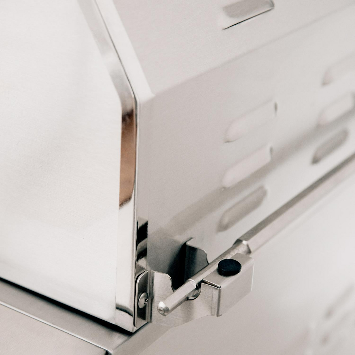 American Made Grills Encore 36-Inch Freestanding Hybrid Gas Grill with Cart