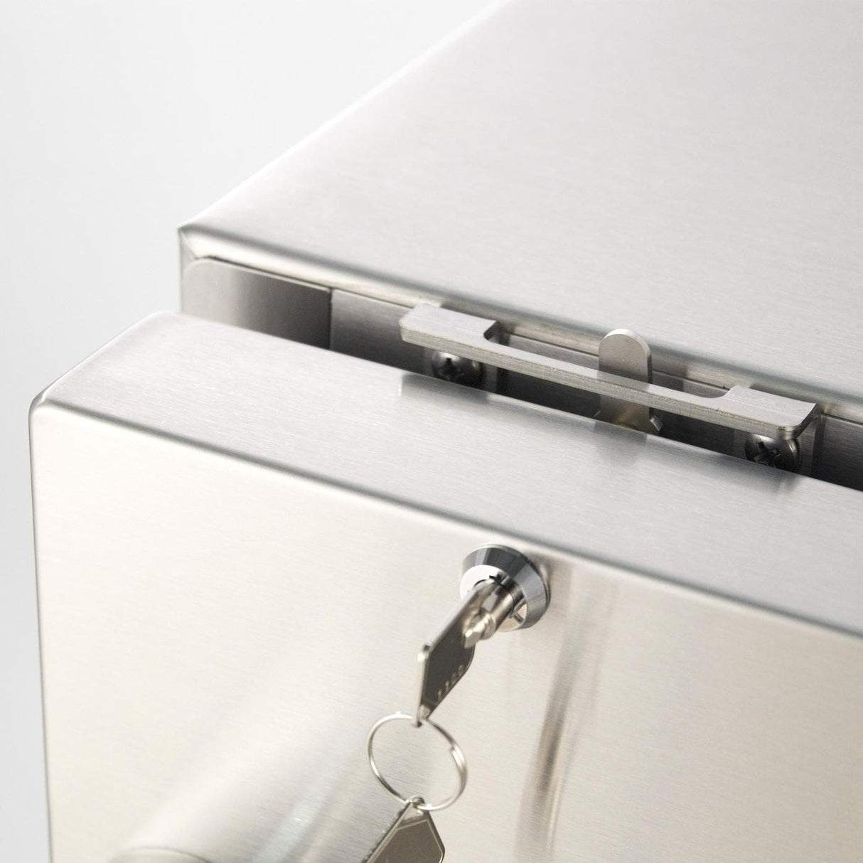 Fire Magic 24-Inch 5.1 Cu. Ft. Right Hinge Outdoor Rated Compact Refrigerator - 3589-DR