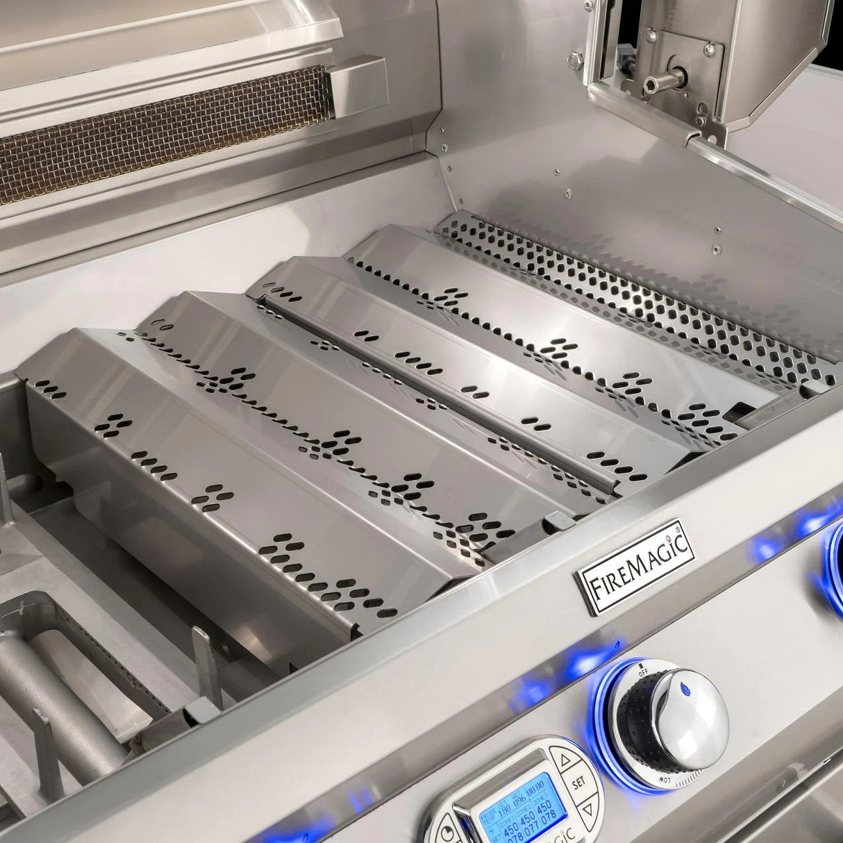 Fire Magic Echelon Diamond E790I 36-Inch Built-In Gas Grill With Rotisserie And Digital Thermometer