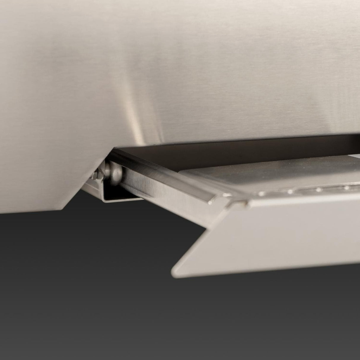 Fire Magic Echelon Diamond E790I 36-Inch Built-In Gas Grill With Rotisserie And Digital Thermometer