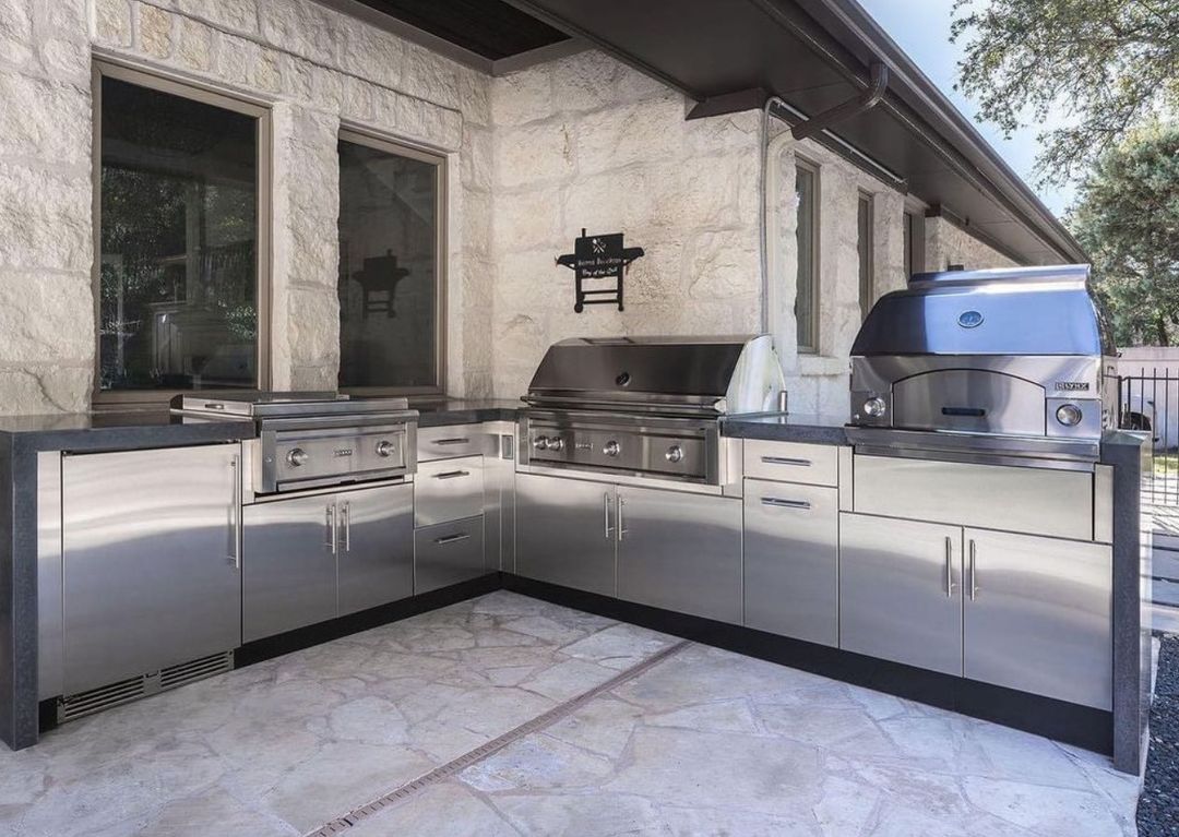 Lynx Professional Napoli 30-Inch Built-In Counter Top Natural Gas Outdoor Pizza Oven - LPZA-NG