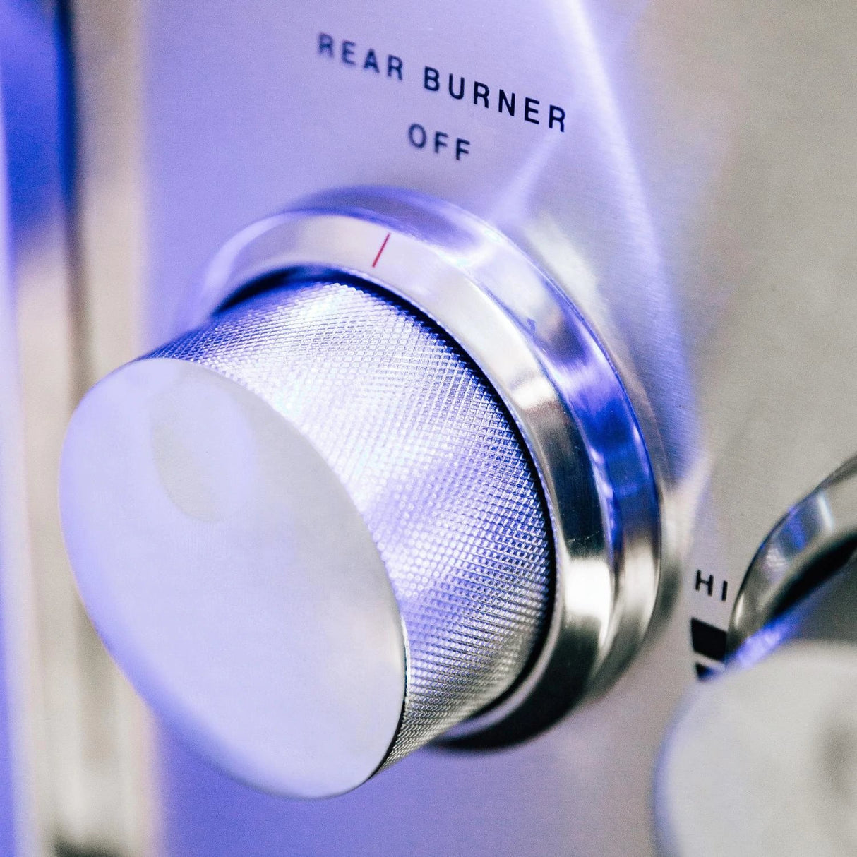 Summerset Alturi 36-Inch 3-Burner Freestanding Gas Grill & Rotisserie On Cart