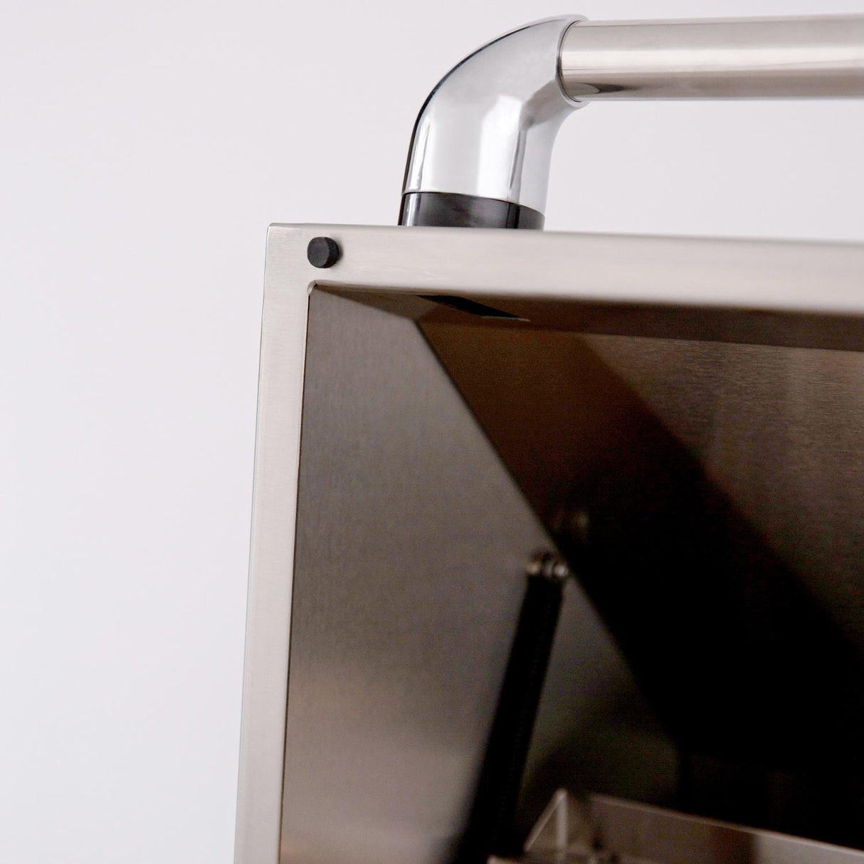 Summerset Alturi 42-Inch 3-Burner Built-In Gas Grill With Stainless Steel Burners & Rotisserie