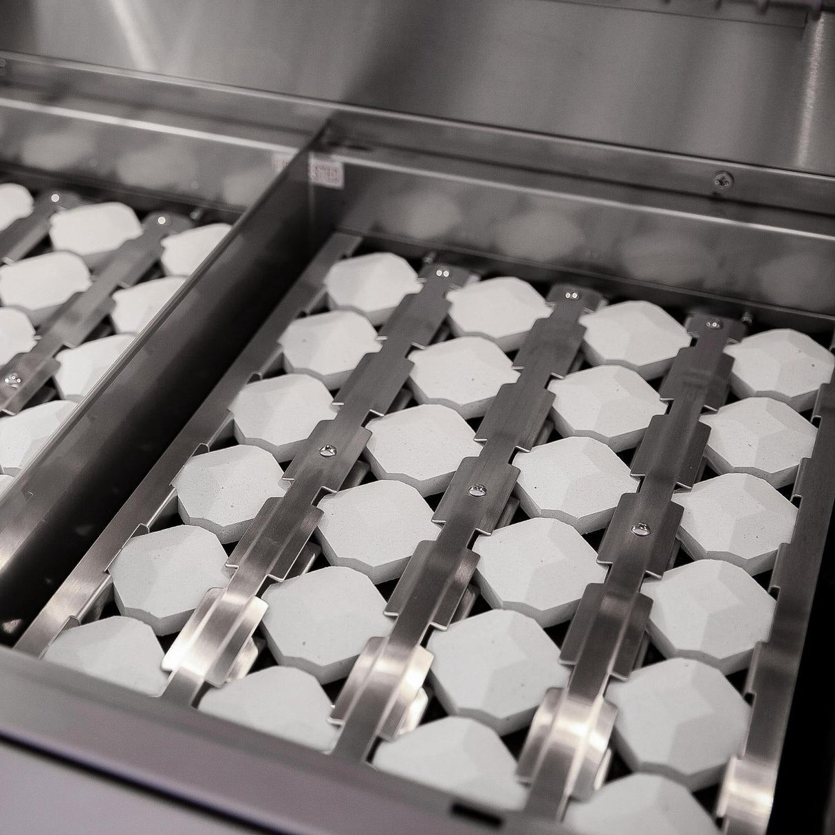 Summerset Alturi 42-Inch 3-Burner Gas Grill Freestanding With Stainless Steel Burners & Rotisserie