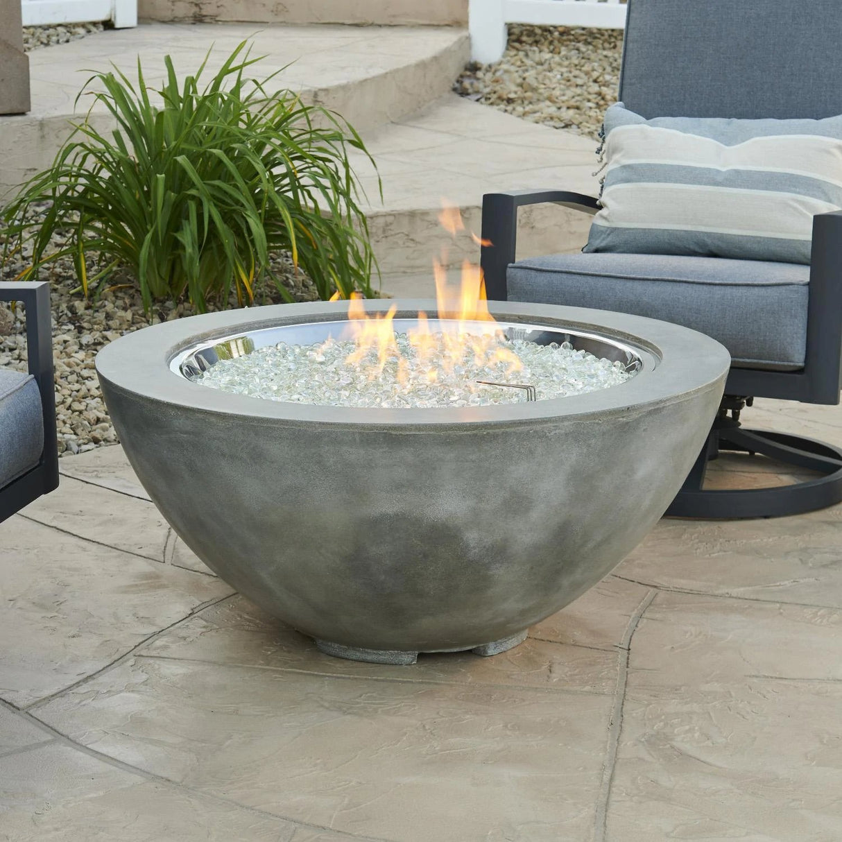 The Outdoor GreatRoom Company Cove 42-Inch Round Gas Fire Pit