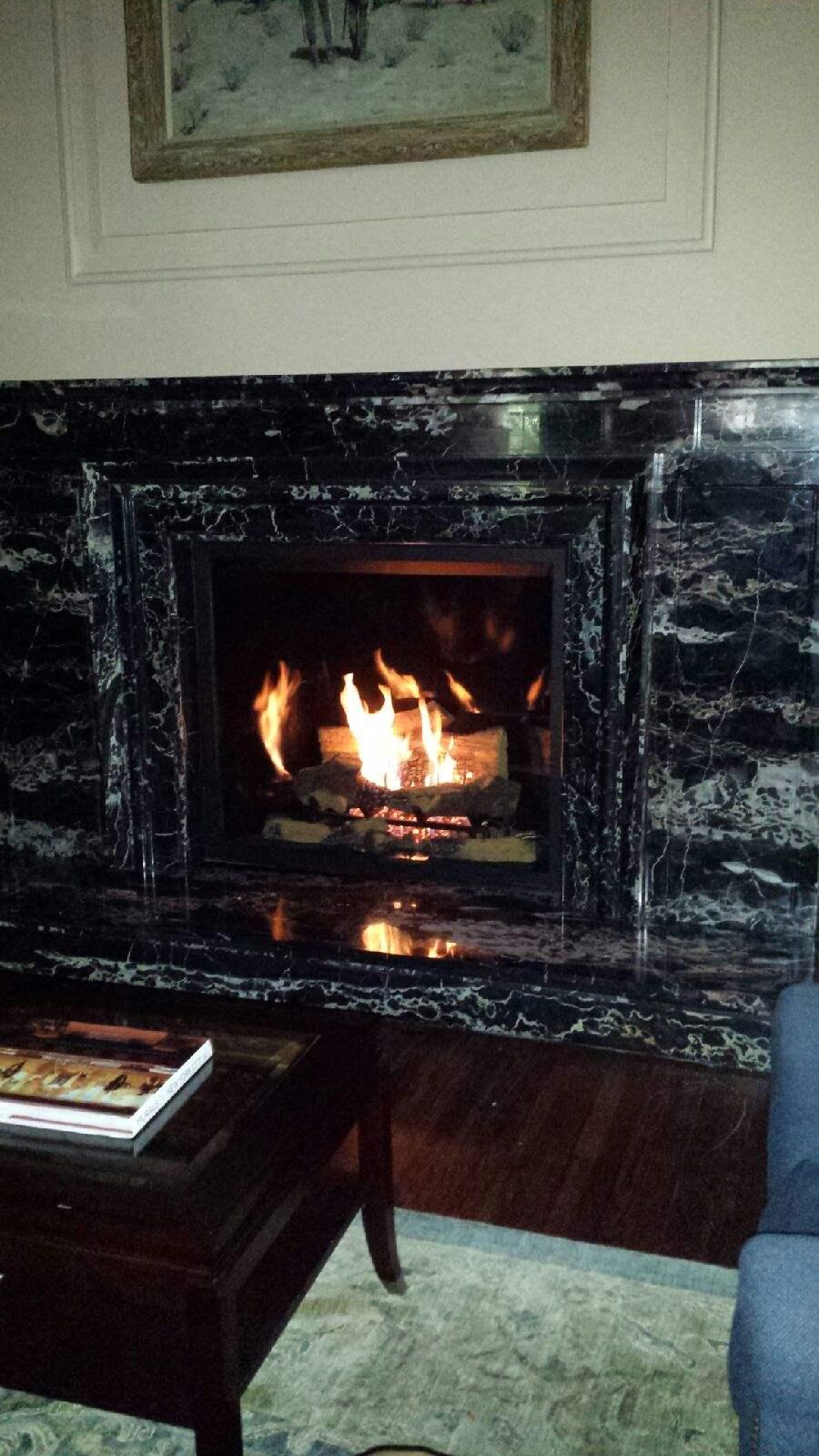 Town & Country TC42 Luxury Gas Fireplace