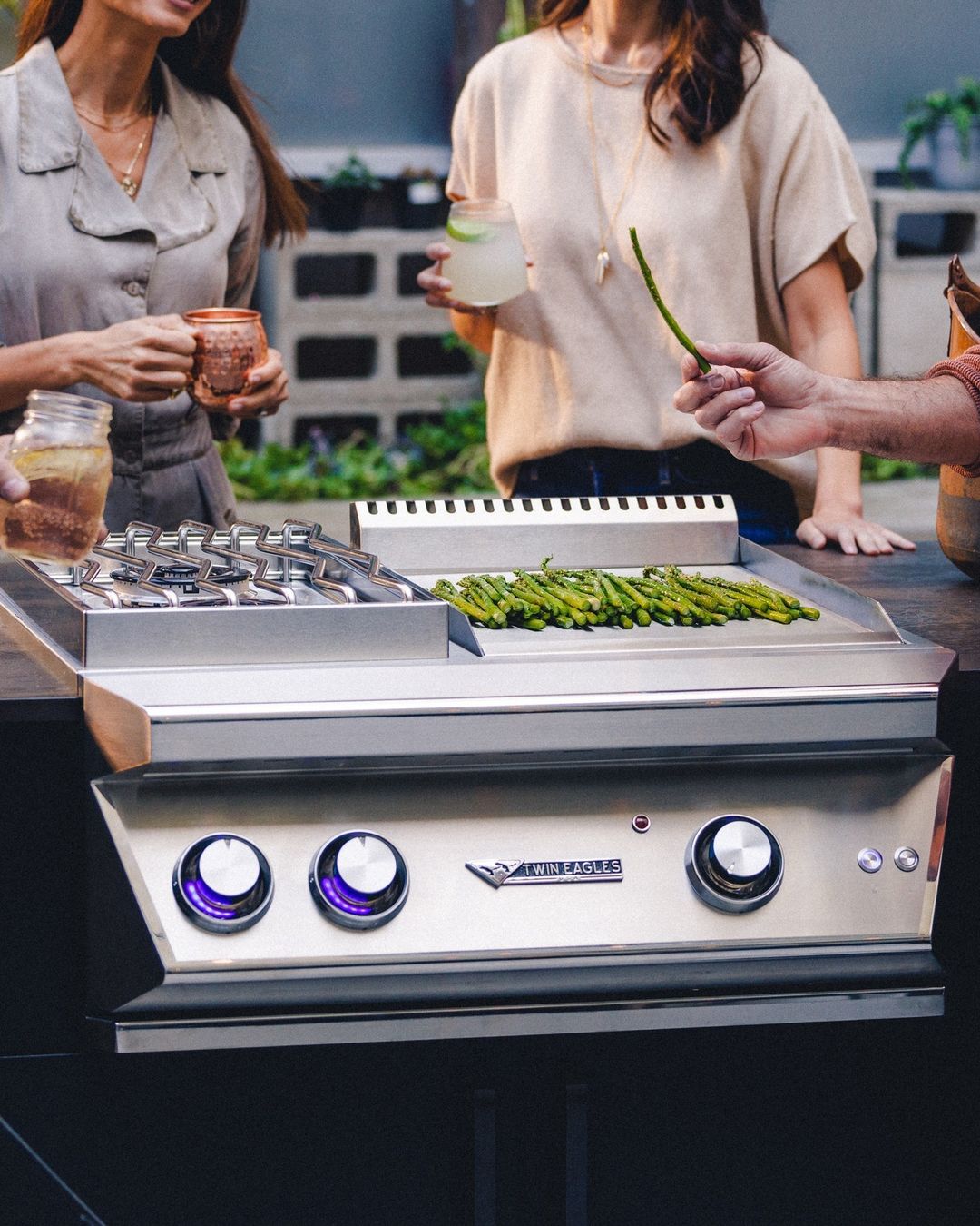 Twin Eagles 30-Inch Built-In Gas Dine & Breakfast Club - TEBC30-C