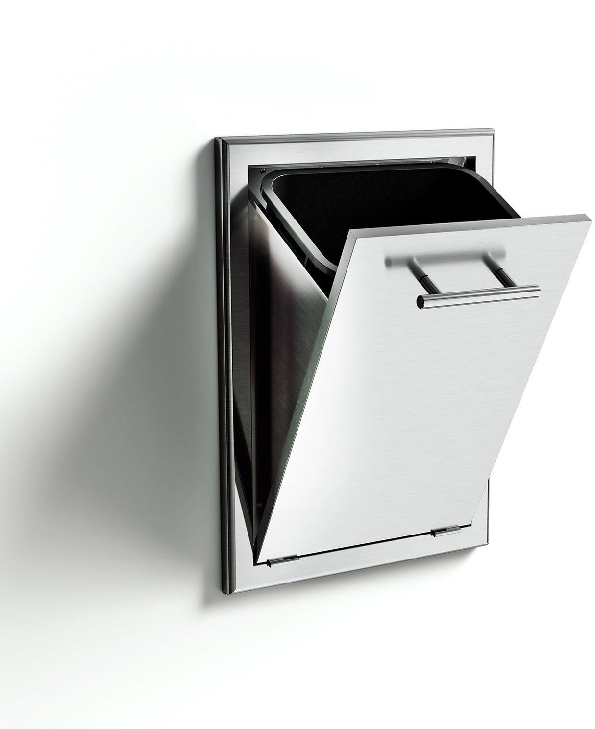 XO 18 Inch Pro-Grade Luxury Trash Tilt Out Center