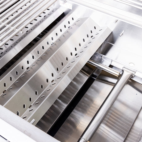 Summerset Sizzler Built-In Gas Grill - flame tamer and burner detail