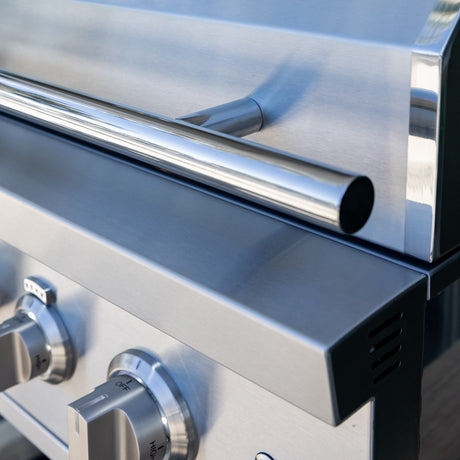 Summerset TRL Pro Built-In Gas Grill - hood handle detail