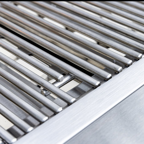 Summerset Sizzler Pro Built-In Gas Grill - stainless steel cooking grates