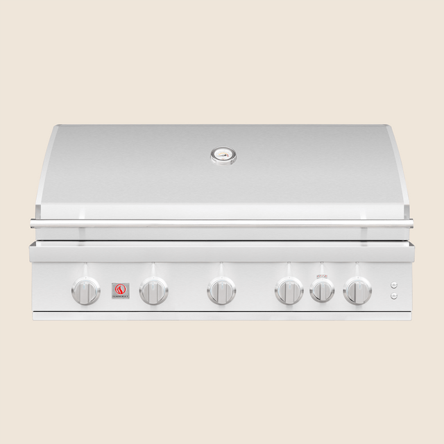 Summerset Sizzler Pro SZRPRO40 40-Inch Built-In Gas Grill - front view hood closed