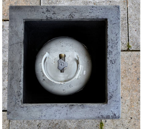 XO Square Tank Enclosure Limestone - detail
