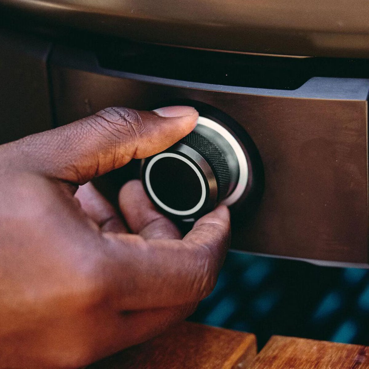 Gozney Dome Gen 2 Propane Pizza Oven - Off Black - GMPOBUS1625